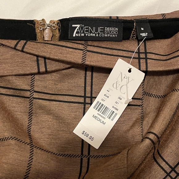 OFF THE SHOULDER / PEPLUM TARTAN BLOUSE - Picture 3 of 6